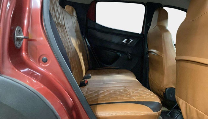 2018 Renault Kwid RXT 1.0 AMT (O), Petrol, Automatic, 70,107 km, Right Side Rear Door Cabin