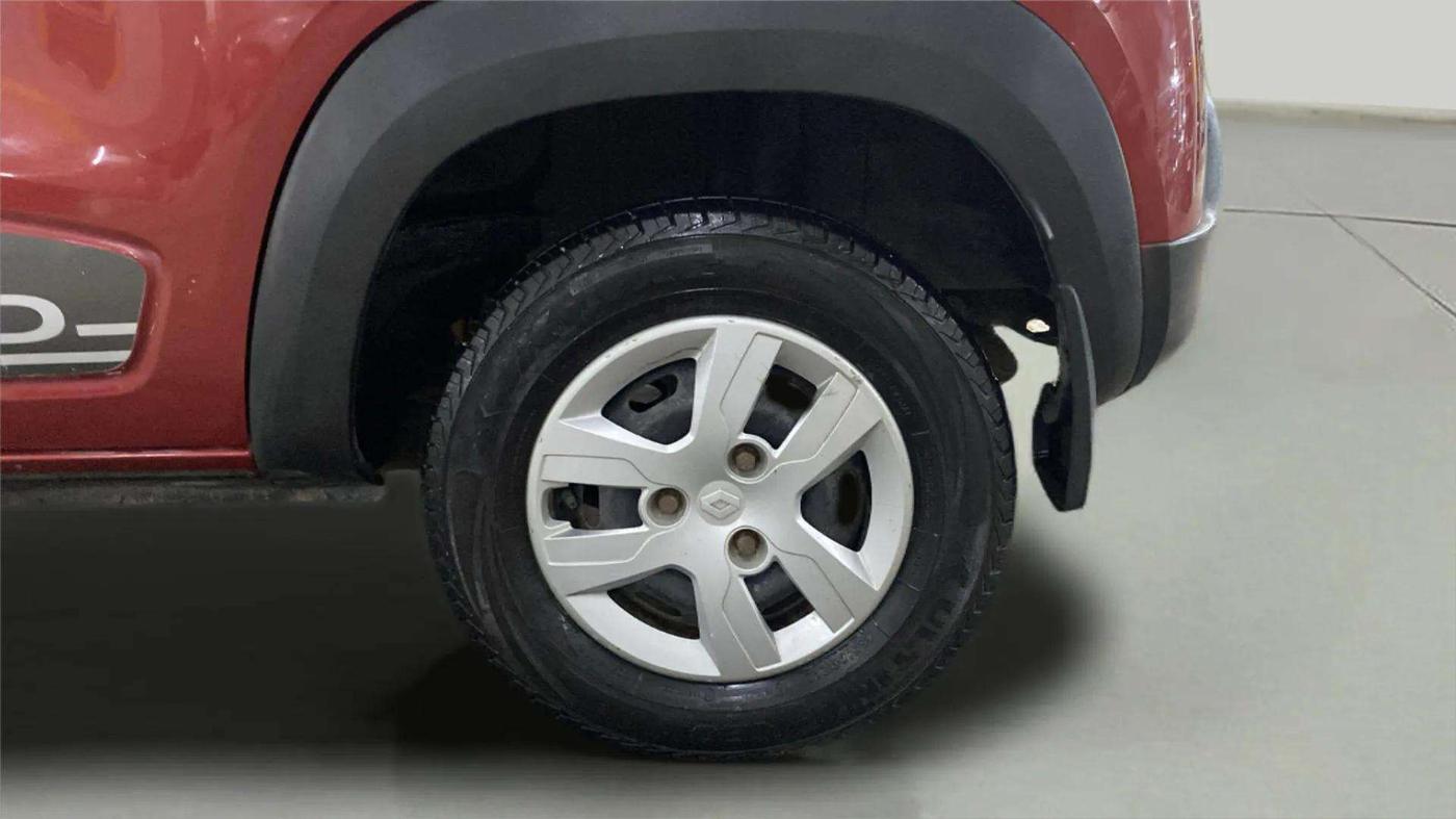 2018 Renault Kwid RXT 1.0 AMT (O), Petrol, Automatic, 70,154 km, Left Rear Wheel