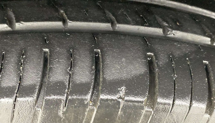 2021 Tata Harrier XZ 2.0L, Diesel, Manual, 54,665 km, Left Front Tyre Tread
