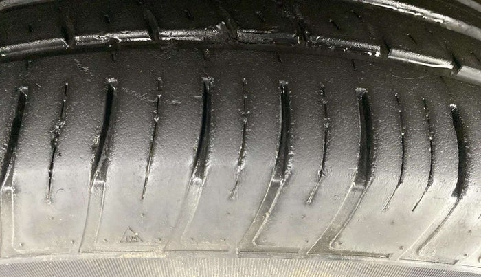 2021 Tata Harrier XZ 2.0L, Diesel, Manual, 54,665 km, Right Front Tyre Tread