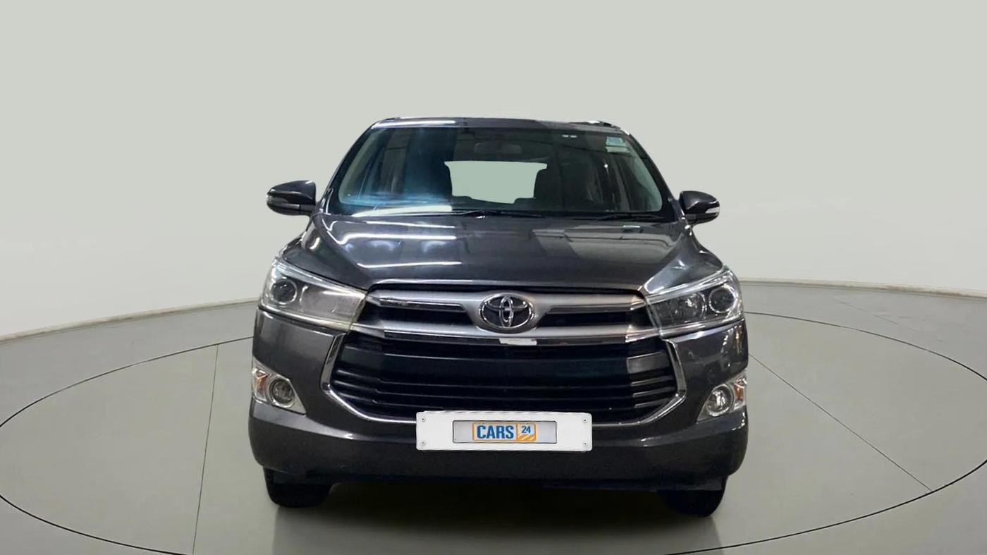 2017 Toyota Innova Crysta 2.4 VX 7 STR, Diesel, Manual, 52,086 km, Front