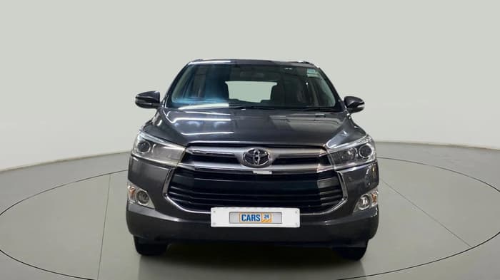 2017 Toyota Innova Crysta 2.4 VX 7 STR, Diesel, Manual, 52,086 km, Front