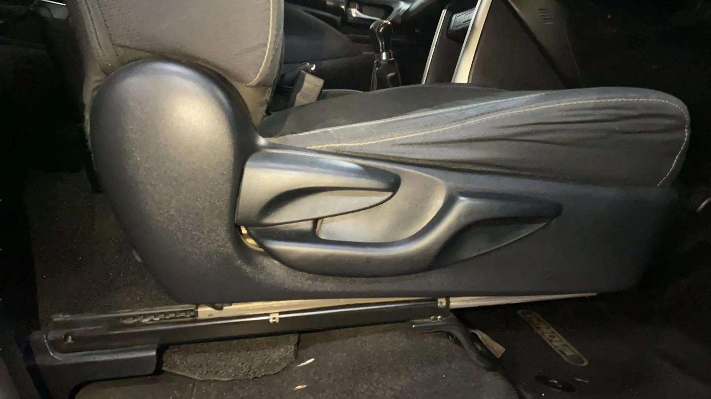2017 Toyota Innova Crysta 2.4 VX 7 STR, Diesel, Manual, 52,086 km, Driver Side Adjustment Panel