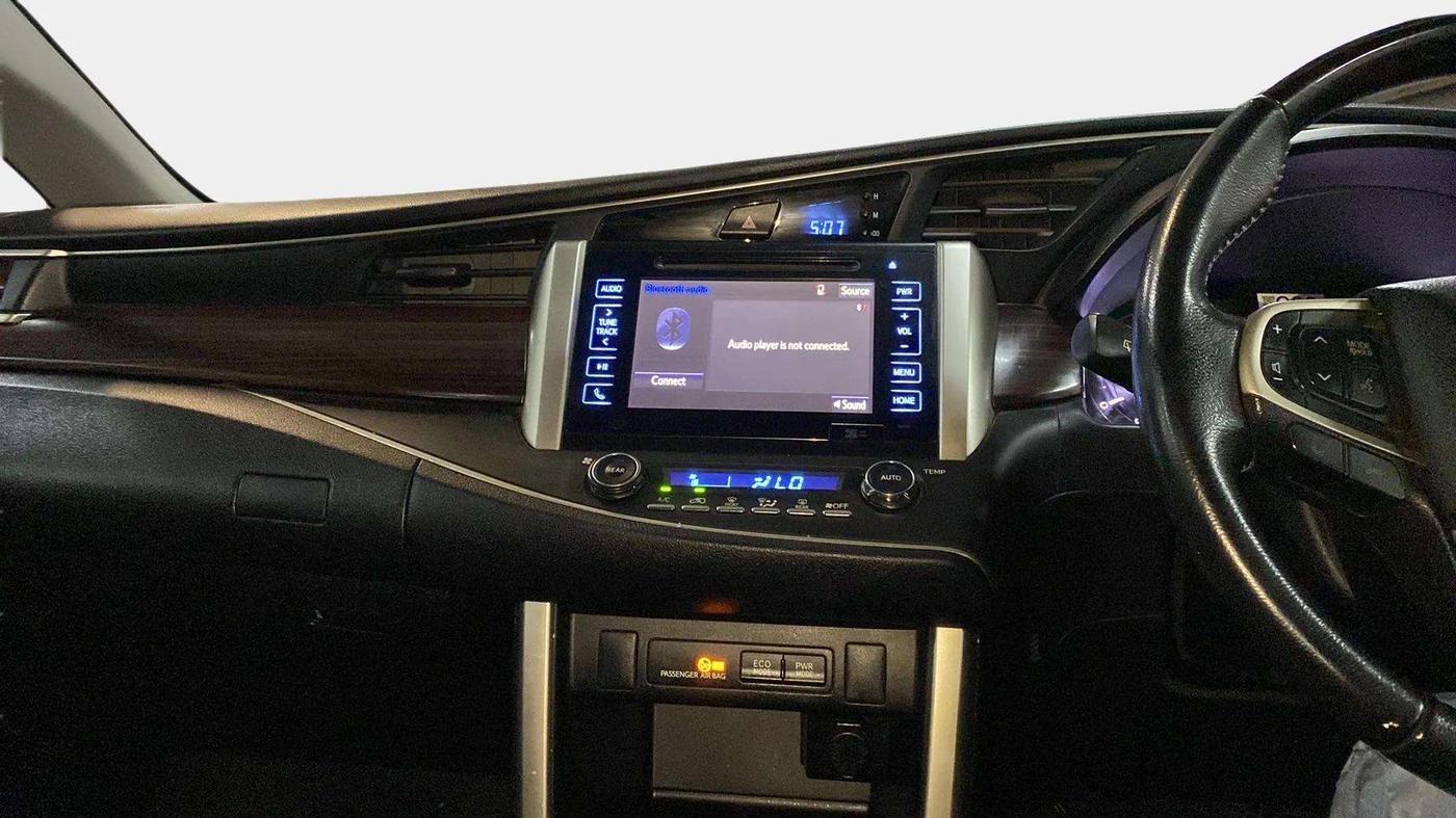 2017 Toyota Innova Crysta 2.4 VX 7 STR, Diesel, Manual, 52,086 km, Air Conditioner