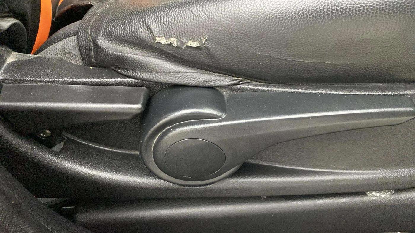 2019 Tata Tiago XZ PLUS PETROL, Petrol, Manual, 36,579 km, Driver Side Adjustment Panel
