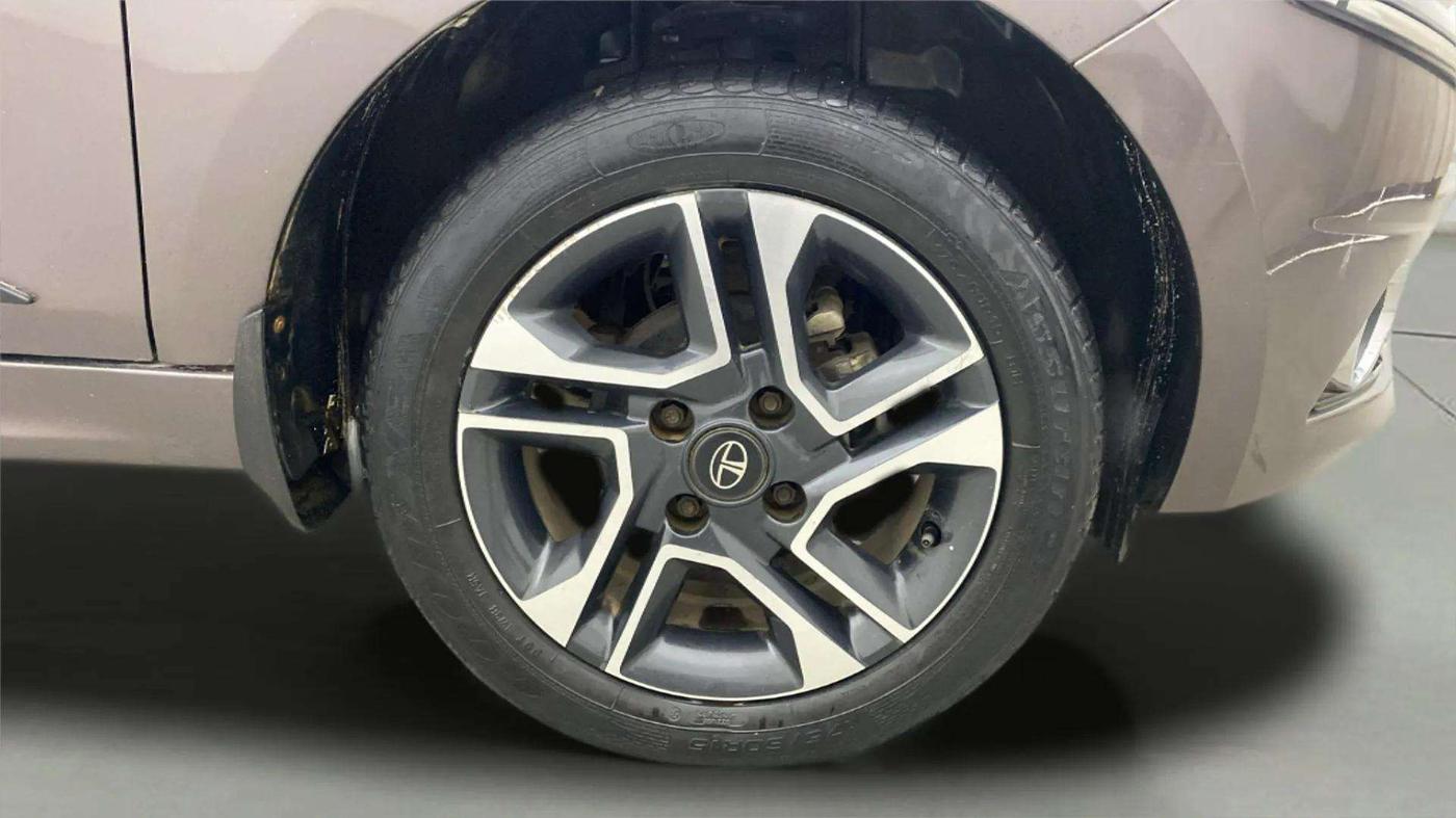 2019 Tata Tiago XZ PLUS PETROL, Petrol, Manual, 36,579 km, Right Front Wheel
