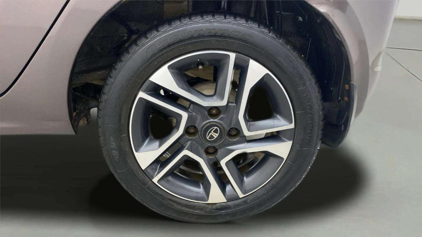 2019 Tata Tiago XZ PLUS PETROL, Petrol, Manual, 36,579 km, Left Rear Wheel