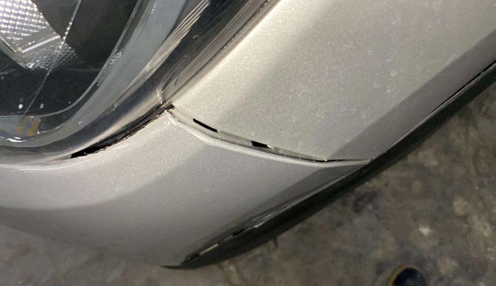 2022 Renault TRIBER RXT, Petrol, Manual, 38,989 km, Front bumper - Minor scratches
