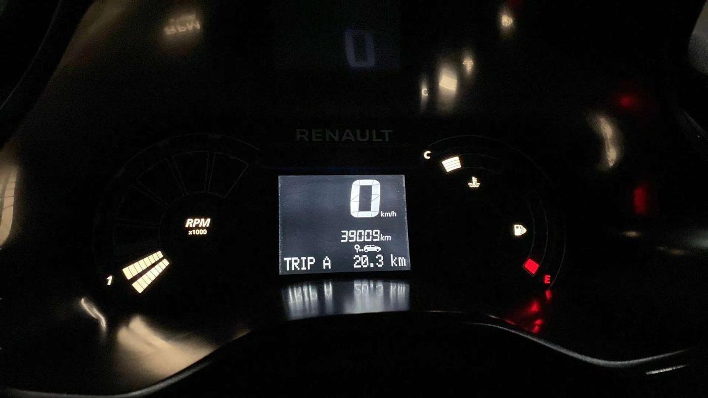 2022 Renault TRIBER RXT, Petrol, Manual, 38,989 km, Odometer Image