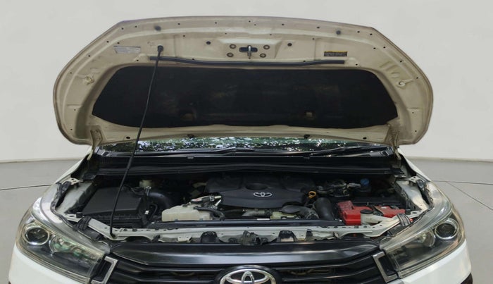 2021 Toyota Innova Crysta 2.4 VX 8 STR, Diesel, Manual, 1,02,341 km, Open Bonet
