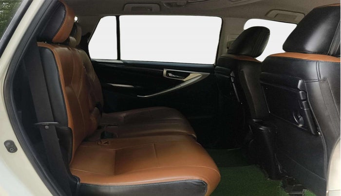 2021 Toyota Innova Crysta 2.4 VX 8 STR, Diesel, Manual, 1,02,341 km, Right Side Rear Door Cabin