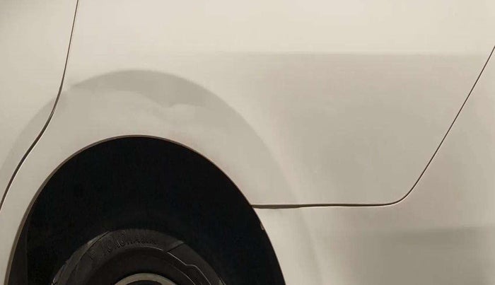 2021 Toyota Innova Crysta 2.4 VX 8 STR, Diesel, Manual, 1,02,341 km, Left quarter panel - Slightly dented