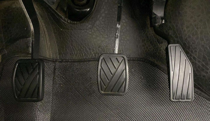 2020 Maruti New Wagon-R VXI 1.2, CNG, Manual, 64,630 km, Pedals