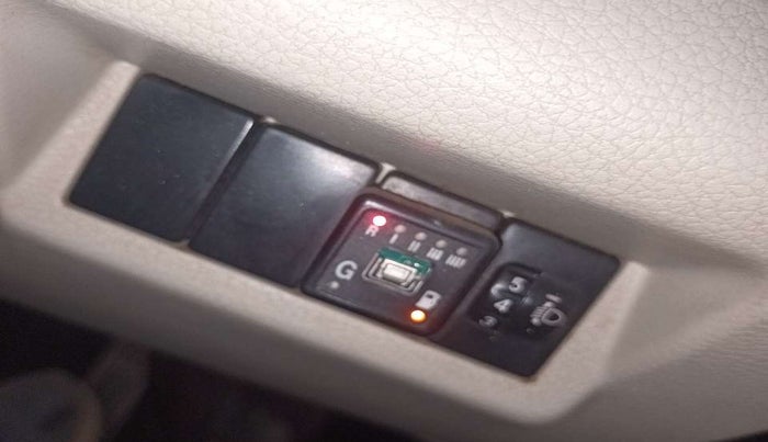 2020 Maruti New Wagon-R VXI 1.2, CNG, Manual, 64,630 km, Dashboard - CNG switch has minor damage