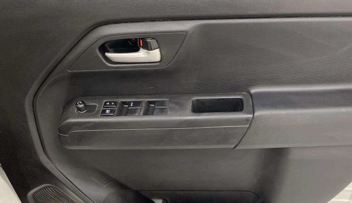 2020 Maruti New Wagon-R VXI 1.2, CNG, Manual, 64,630 km, Driver Side Door Panels Control