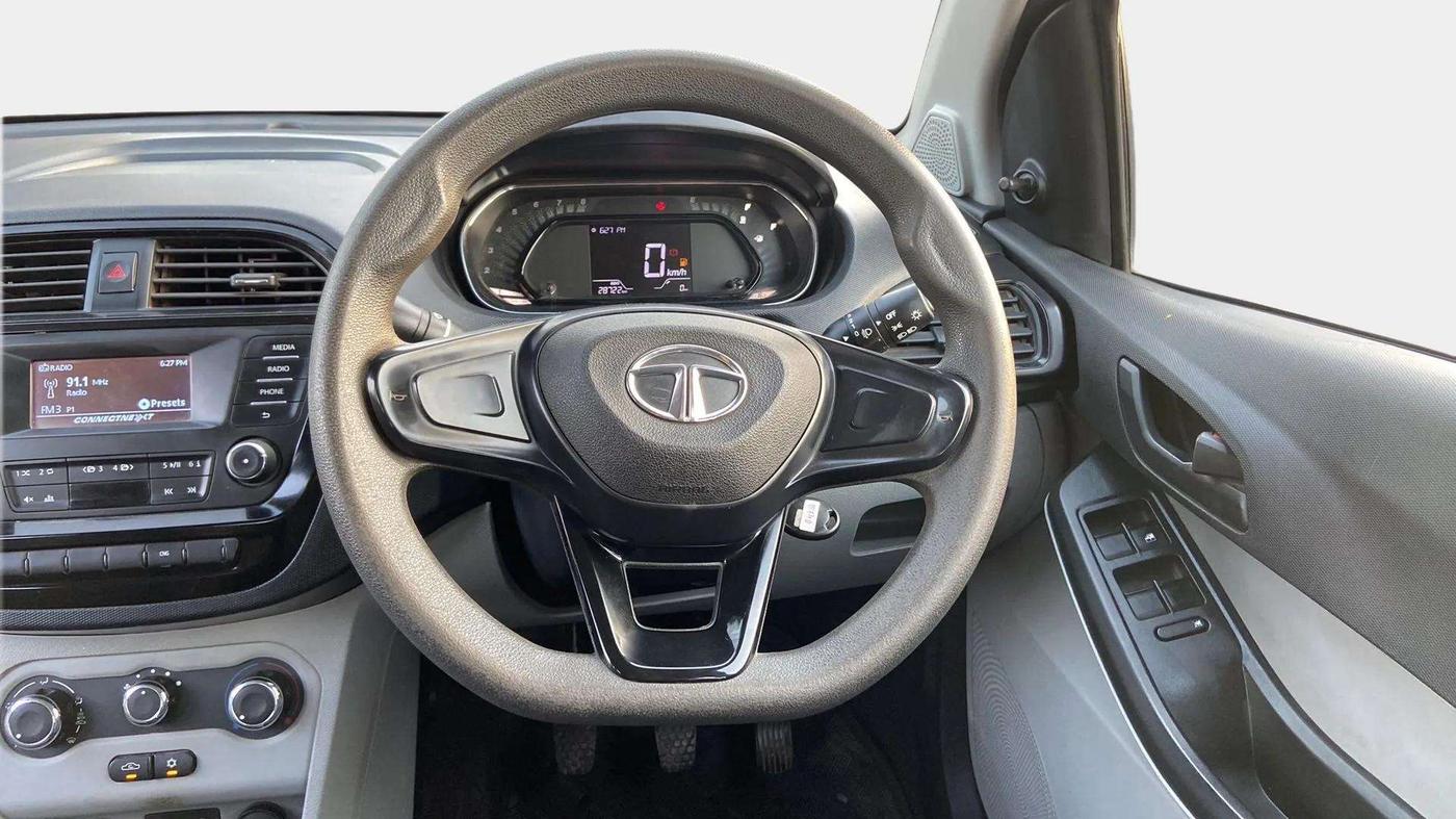 2022 Tata Tiago XM CNG, CNG, Manual, 29,237 km, Steering Wheel Close Up