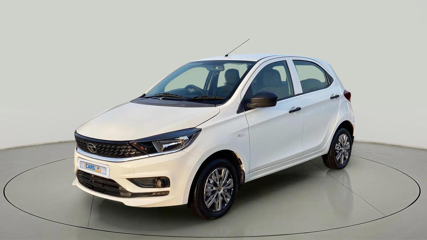 2022 Tata Tiago XM CNG, CNG, Manual, 29,237 km, Left Front Diagonal