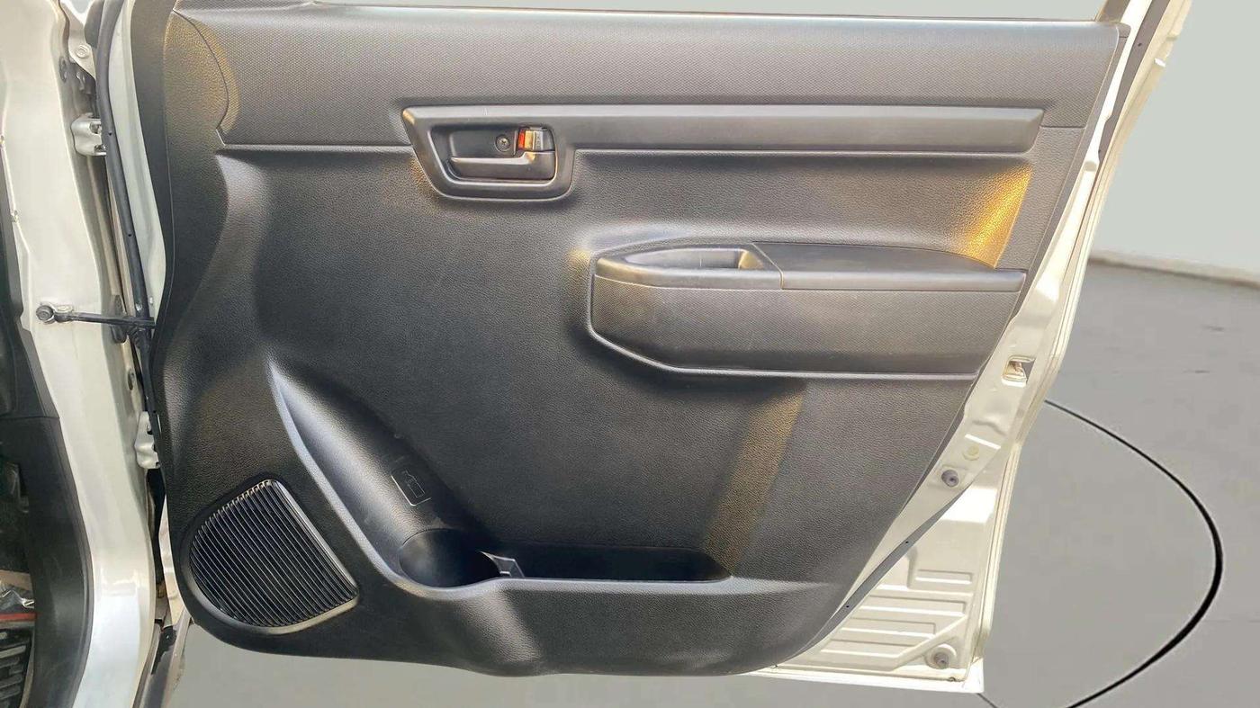 2022 Maruti S PRESSO VXI (O), Petrol, Manual, 29,336 km, Driver Side Door Panels Control