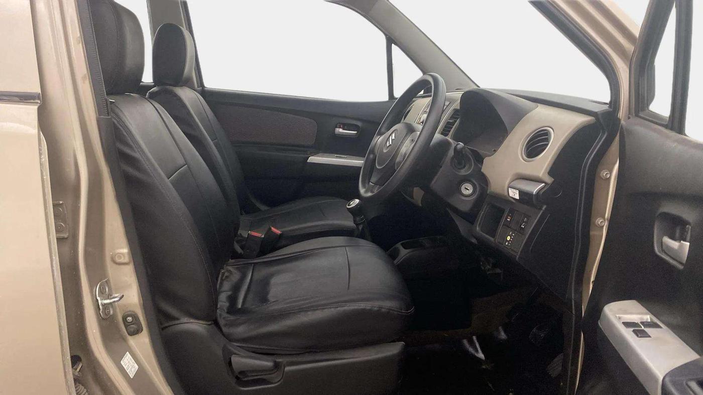 2013 Maruti Wagon R 1.0 LXI CNG, CNG, Manual, 71,519 km, Right Side Front Door Cabin