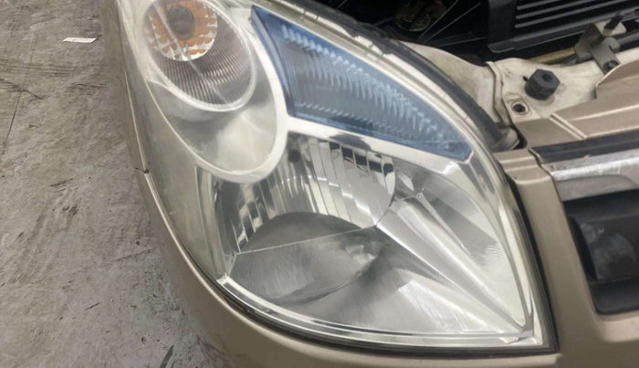 2013 Maruti Wagon R 1.0 LXI CNG, CNG, Manual, 71,123 km, Right headlight - Faded