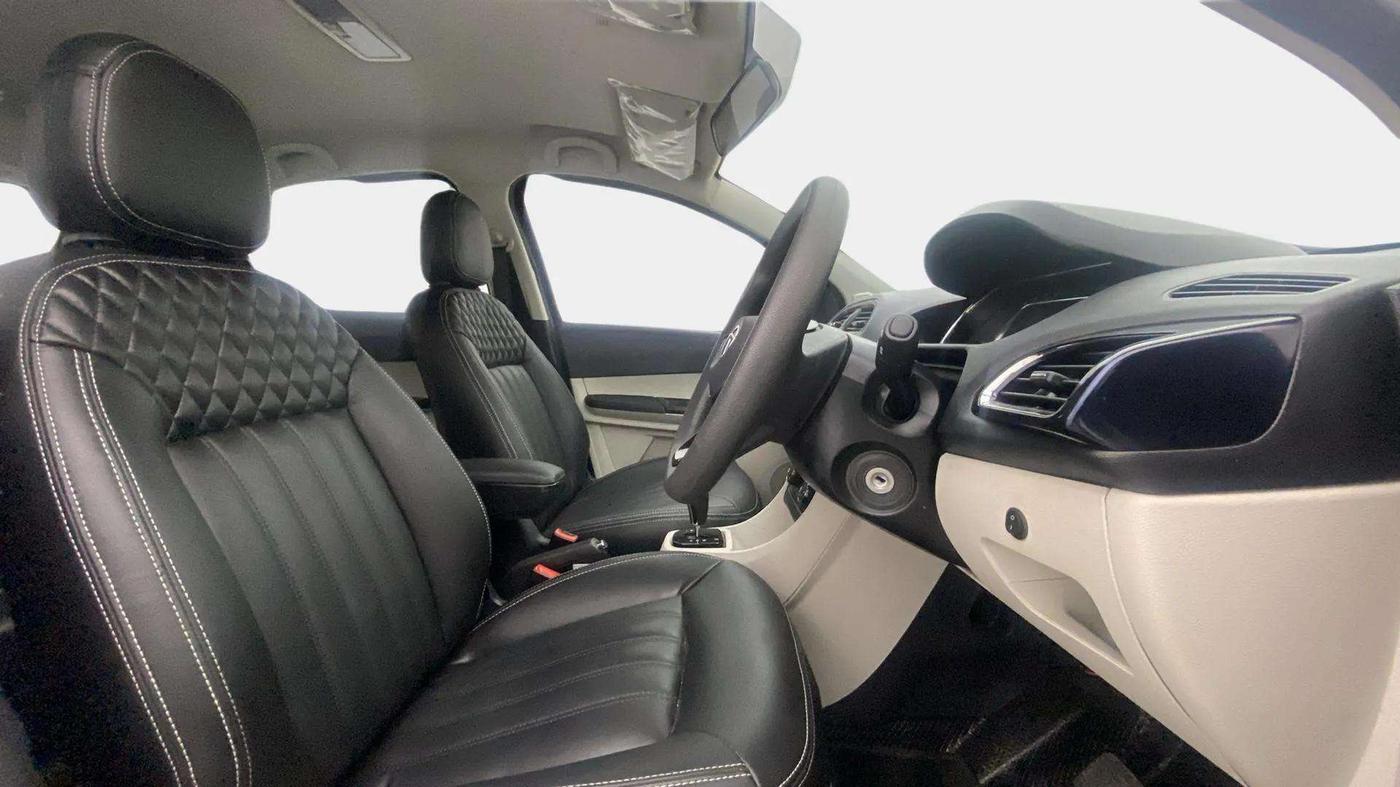 2023 Tata Tiago XZA PLUS PETROL, Petrol, Automatic, 6,785 km, Right Side Front Door Cabin