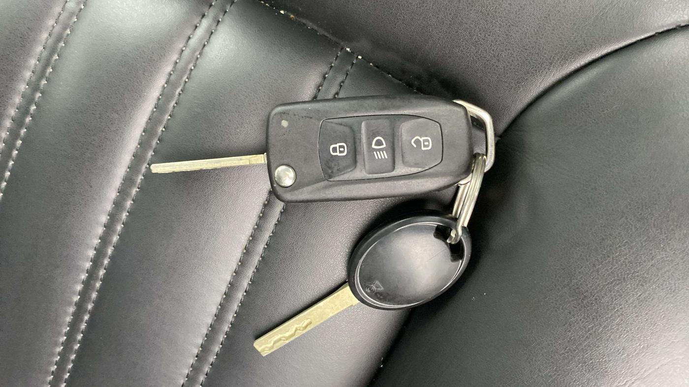 2023 Tata Tiago XZA PLUS PETROL, Petrol, Automatic, 6,785 km, Key Close Up