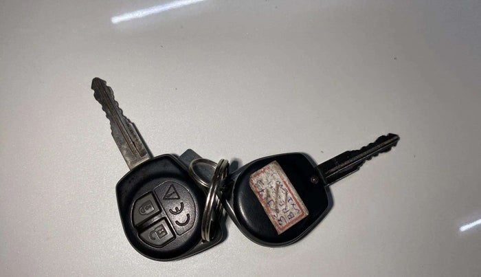 2024 Maruti BREZZA VXI, Petrol, Manual, 14,910 km, Key Close Up