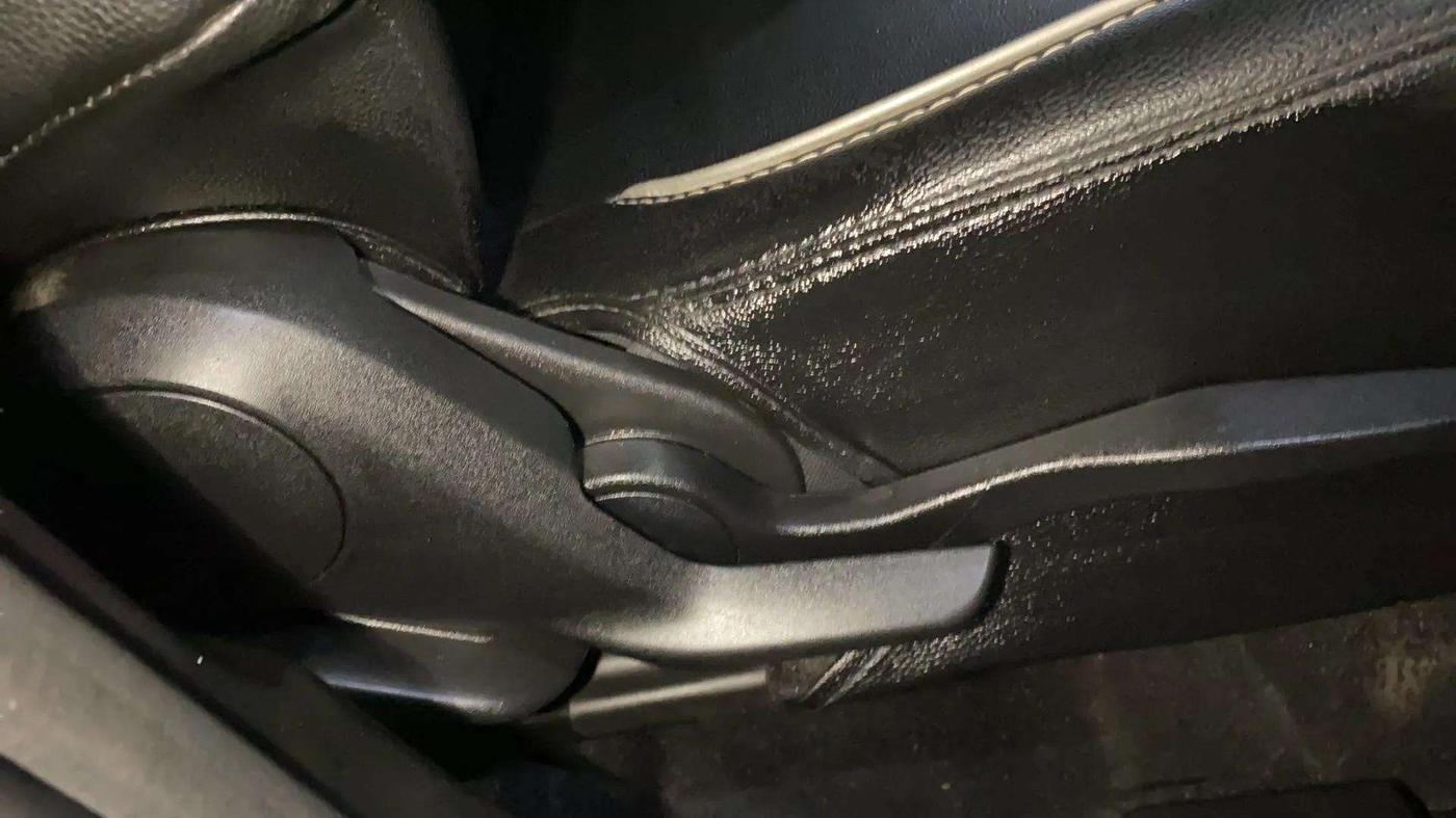 2024 Maruti BREZZA VXI, Petrol, Manual, 14,936 km, Driver Side Adjustment Panel