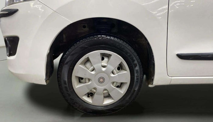 2017 Maruti Wagon R 1.0 LXI CNG, CNG, Manual, 46,724 km, Left Front Wheel