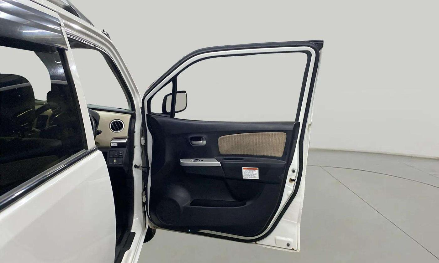 2017 Maruti Wagon R 1.0 LXI CNG, CNG, Manual, 46,724 km, RHS Front Door