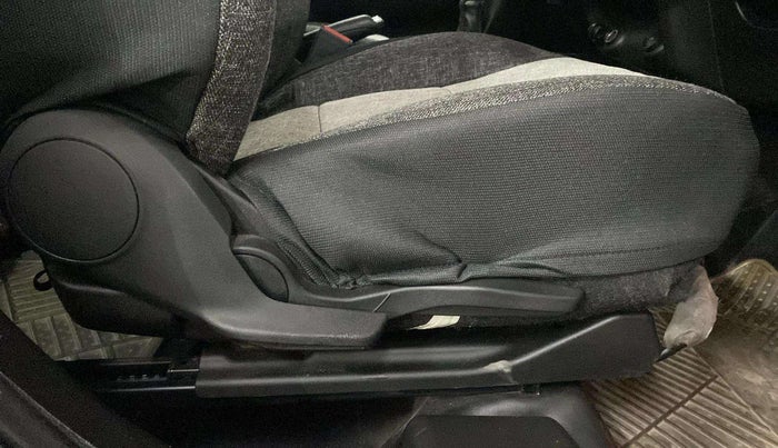 2022 Toyota Glanza G, Petrol, Manual, 25,225 km, Driver Side Adjustment Panel