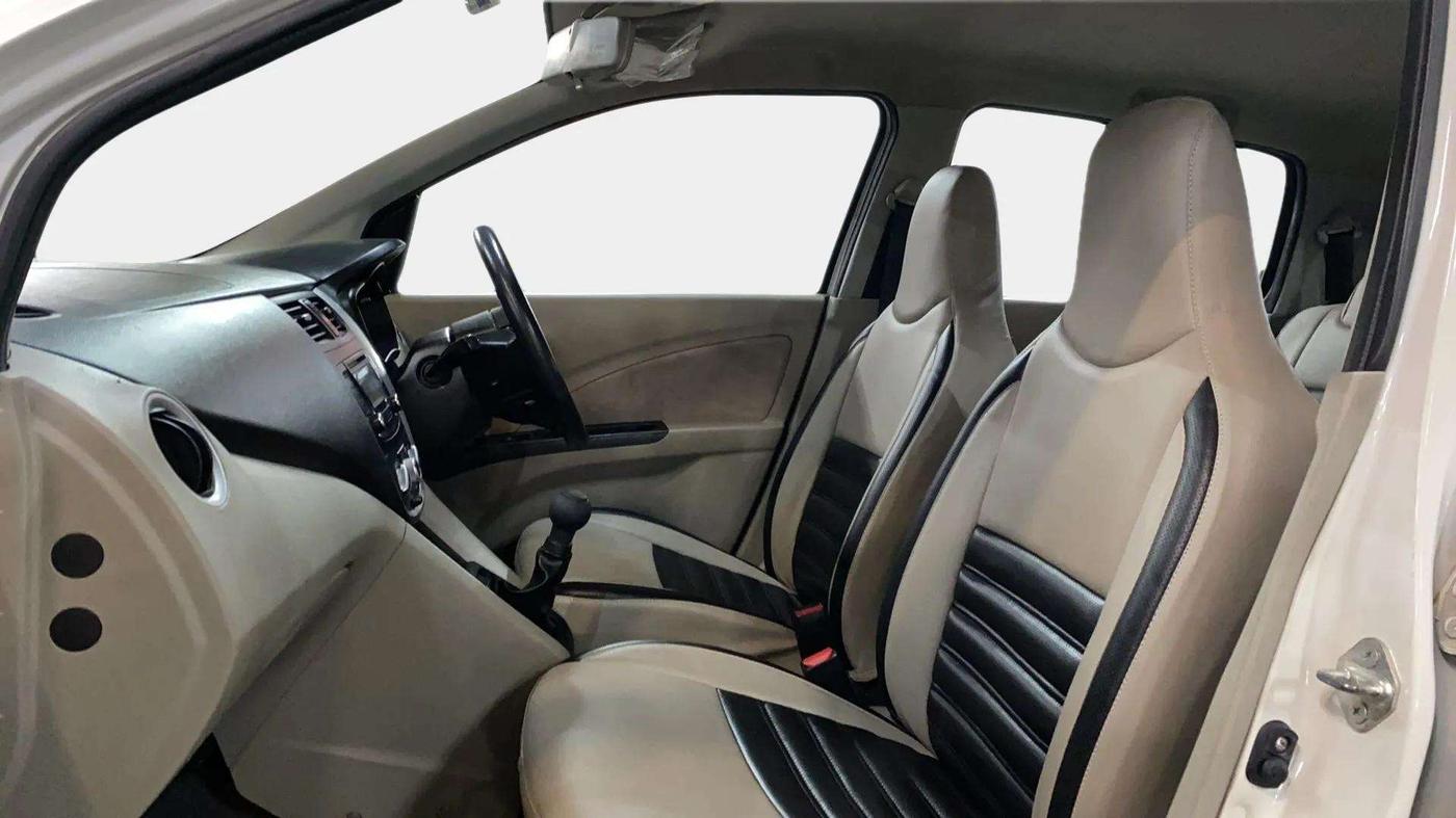 2016 Maruti Celerio ZXI, Petrol, Manual, 34,179 km, Right Side Front Door Cabin