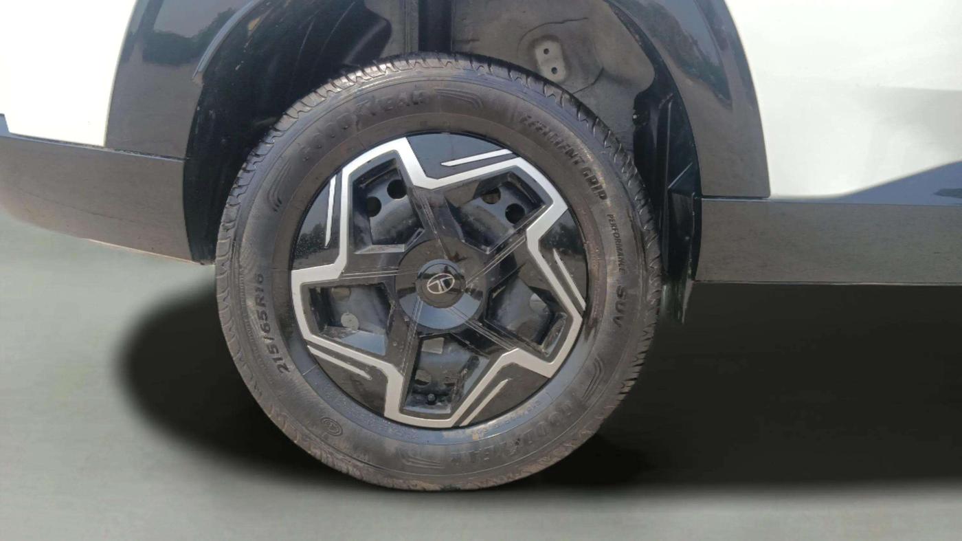 2024 Tata Curvv Pure Plus 1.2 Petrol 6MT, Petrol, Manual, 2,768 km, Right Rear Wheel