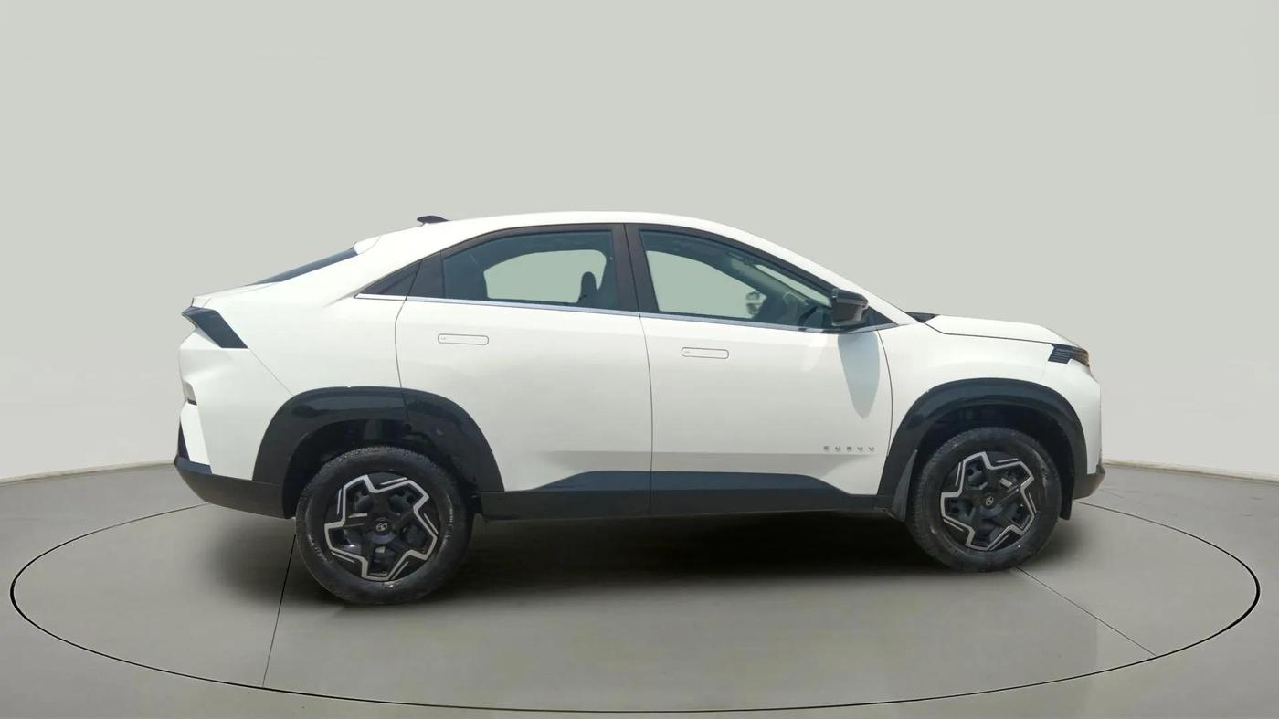 2024 Tata Curvv Pure Plus 1.2 Petrol 6MT, Petrol, Manual, 2,768 km, Right Side View