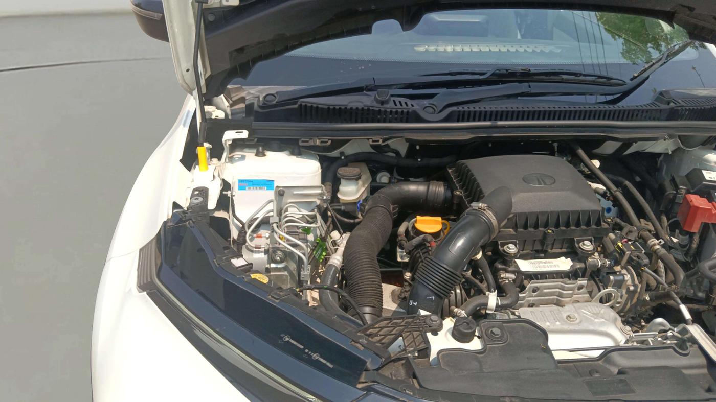 2024 Tata Curvv Pure Plus 1.2 Petrol 6MT, Petrol, Manual, 2,768 km, Engine View - Right