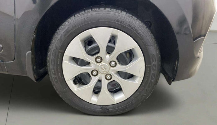 2014 Hyundai Xcent BASE 1.2, Petrol, Manual, 89,426 km, Right Front Wheel