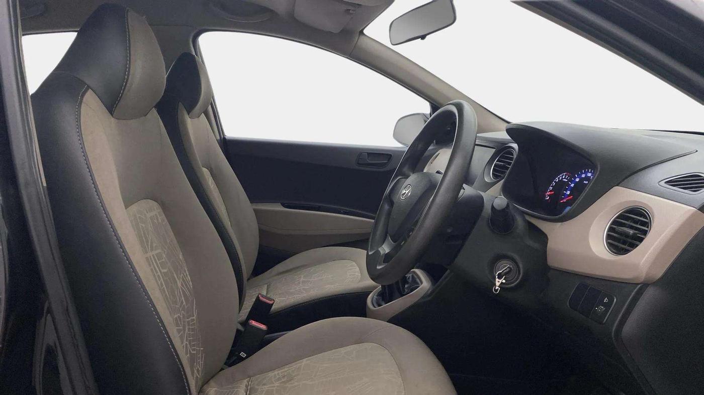 2014 Hyundai Xcent BASE 1.2, Petrol, Manual, 89,576 km, Right Side Front Door Cabin
