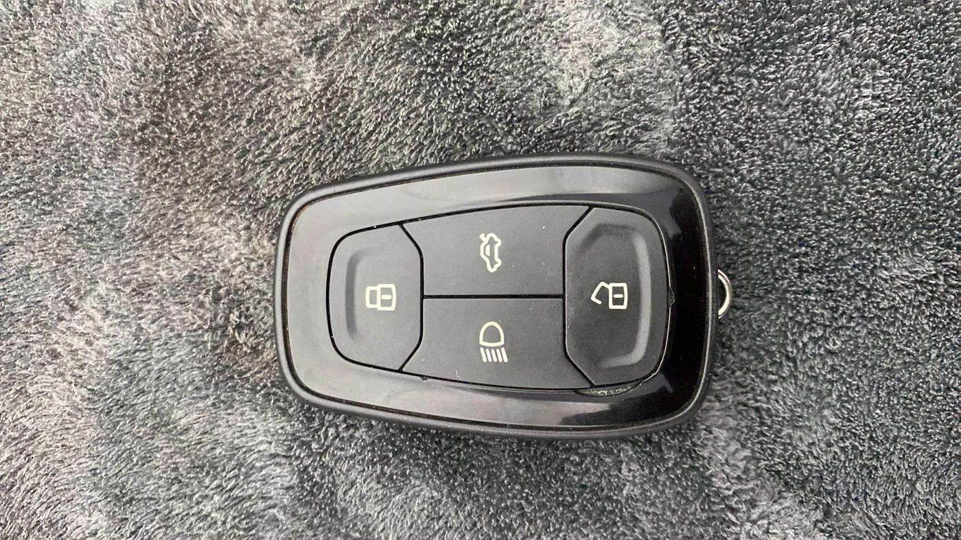 2021 Tata ALTROZ XT PETROL, Petrol, Manual, 57,397 km, Key Close Up