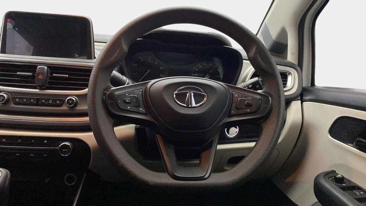2021 Tata ALTROZ XT PETROL, Petrol, Manual, 57,397 km, Steering Wheel Close Up