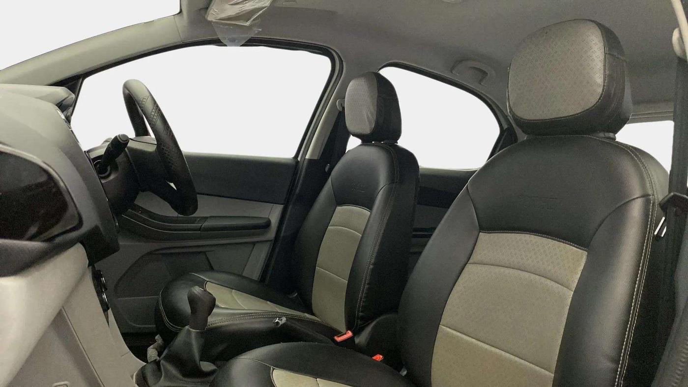 2020 Tata Tiago XZ PLUS PETROL, Petrol, Manual, 32,324 km, Right Side Front Door Cabin