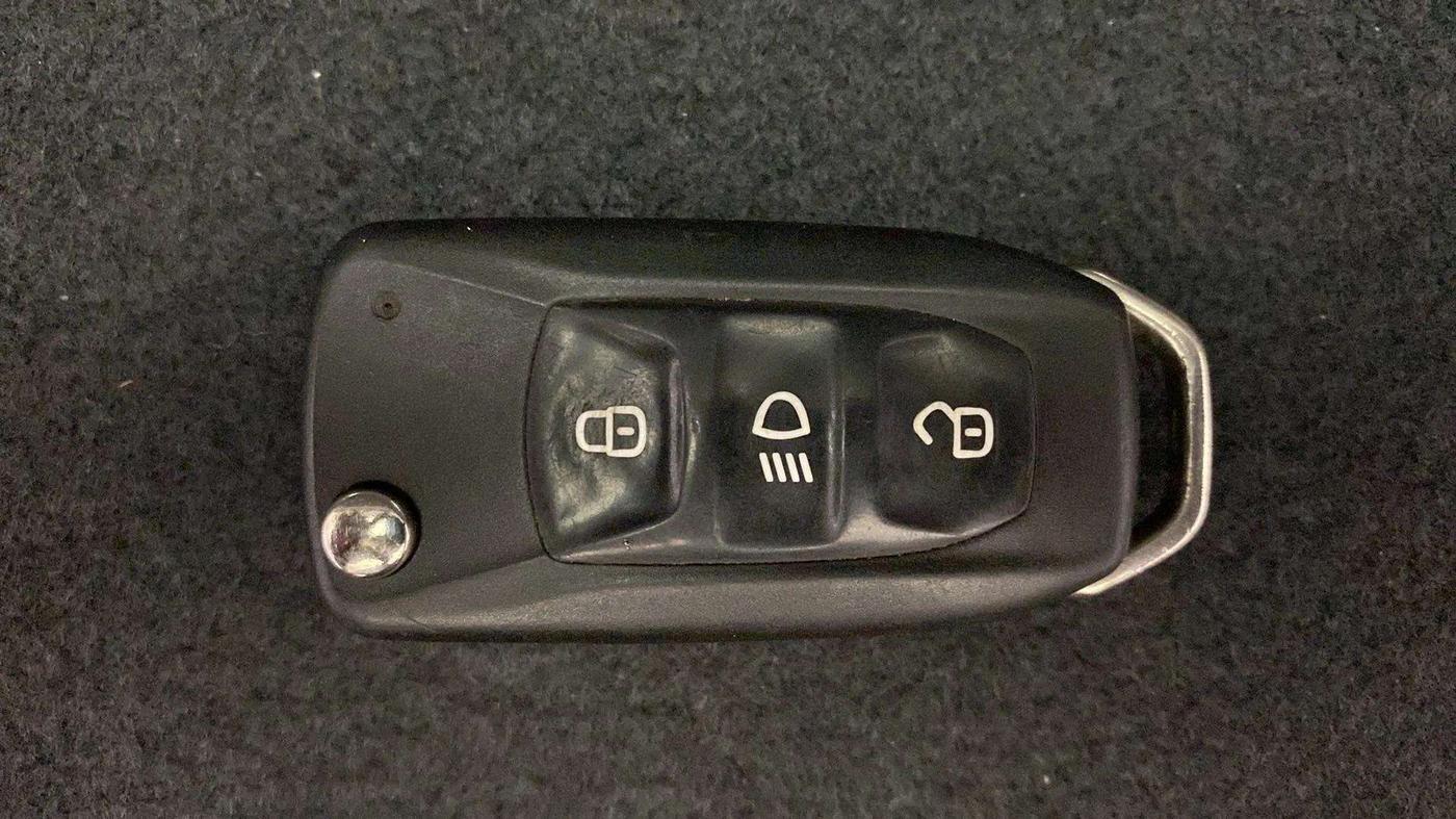 2020 Tata Tiago XZ PLUS PETROL, Petrol, Manual, 32,324 km, Key Close Up