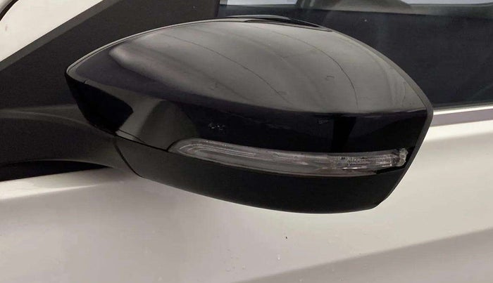 2020 Tata Tiago XZ PLUS PETROL, Petrol, Manual, 32,273 km, Left rear-view mirror - Indicator light has minor damage