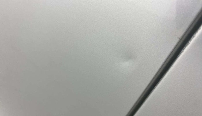 2022 Maruti New Wagon-R ZXI 1.2, Petrol, Manual, 12,274 km, Front passenger door - Slightly dented