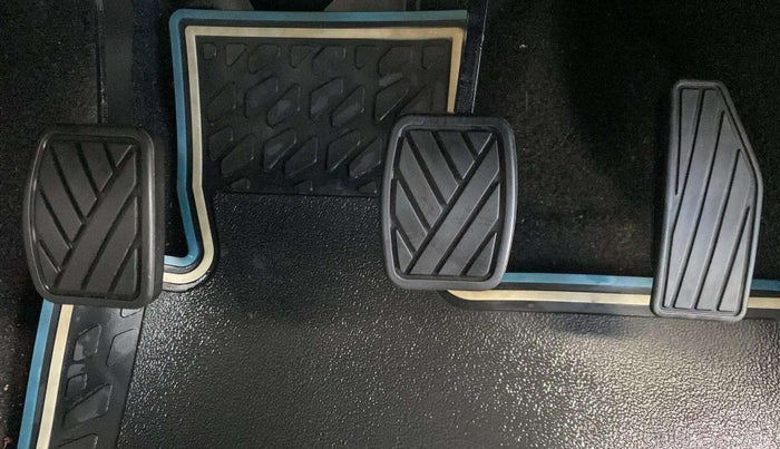 2022 Maruti New Wagon-R ZXI 1.2, Petrol, Manual, 12,274 km, Pedals