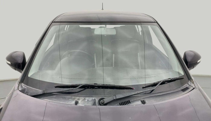2016 Maruti Swift VXI O, Petrol, Manual, 41,458 km, Front Windshield
