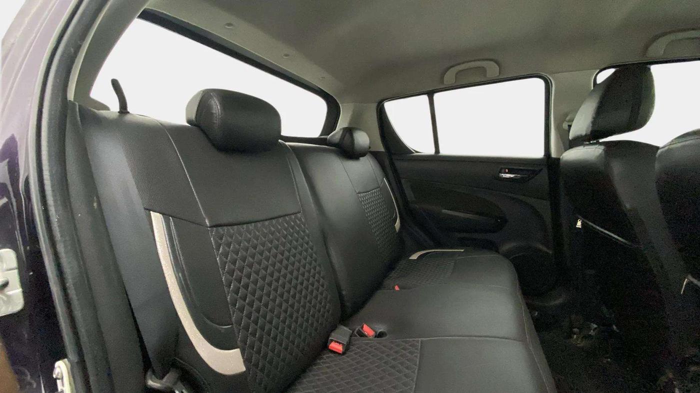 2016 Maruti Swift VXI O, Petrol, Manual, 41,865 km, Right Side Rear Door Cabin