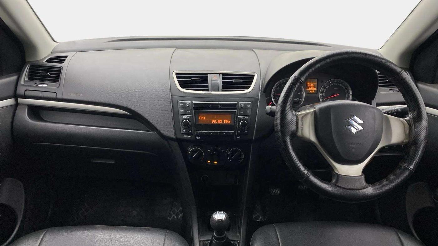 2016 Maruti Swift VXI O, Petrol, Manual, 41,865 km, Dashboard