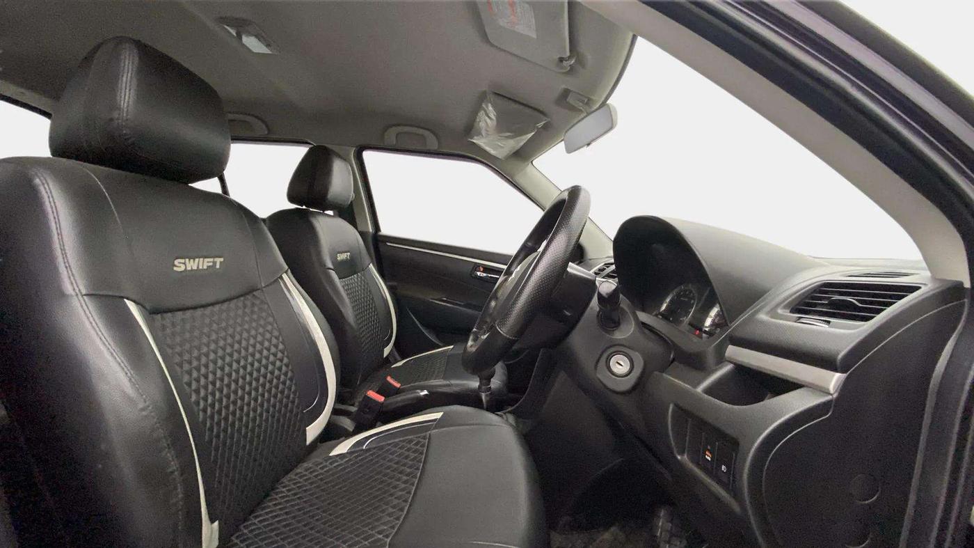 2016 Maruti Swift VXI O, Petrol, Manual, 41,865 km, Right Side Front Door Cabin