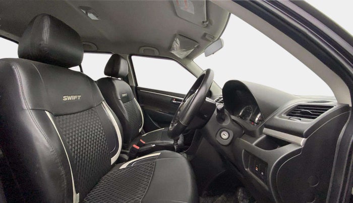 2016 Maruti Swift VXI O, Petrol, Manual, 41,458 km, Right Side Front Door Cabin