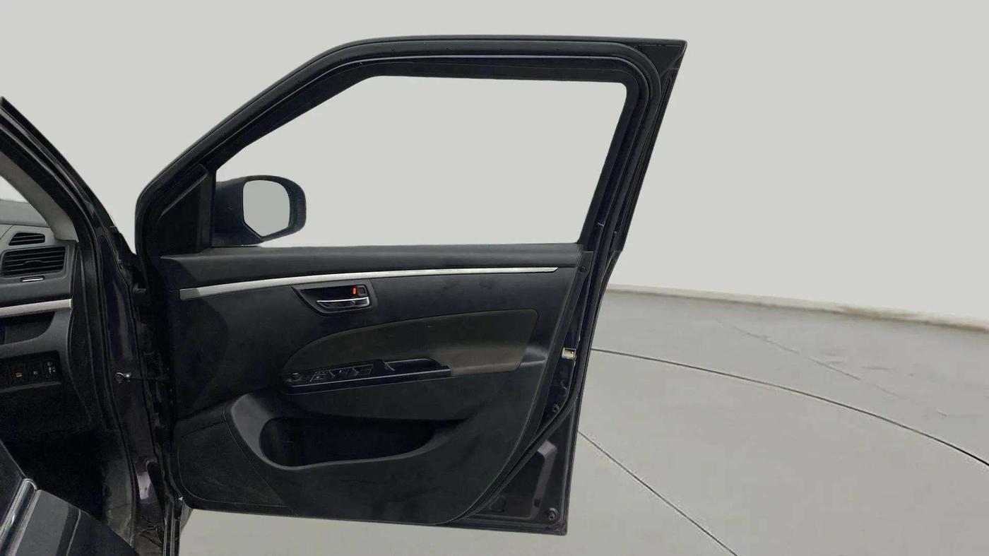 2016 Maruti Swift VXI O, Petrol, Manual, 41,865 km, RHS Front Door
